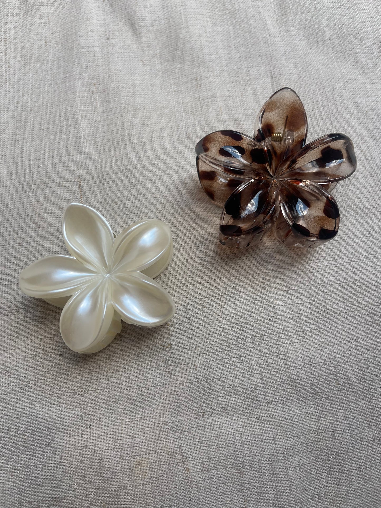 Aloha Clip Pearl