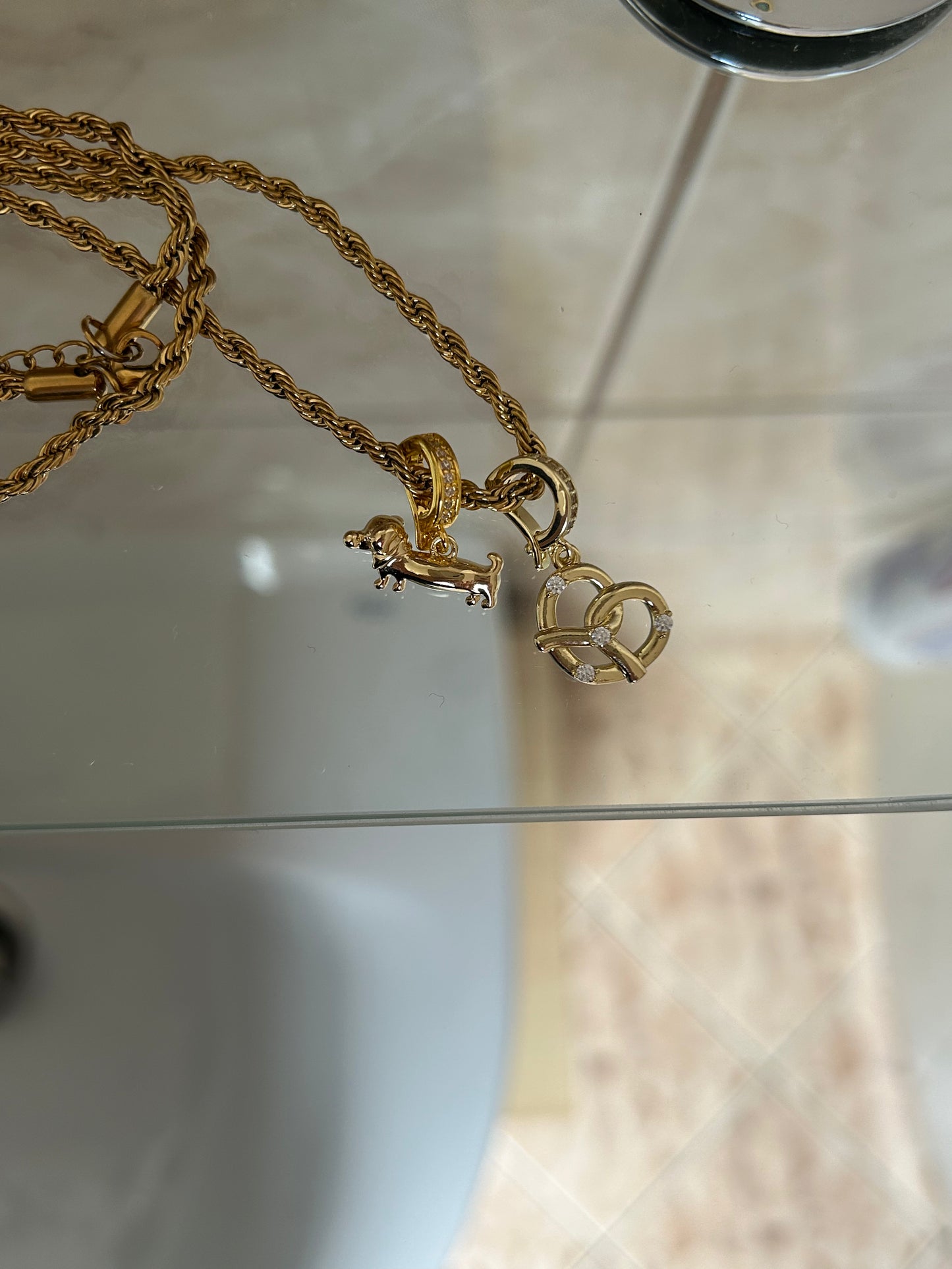 Brezen Charm